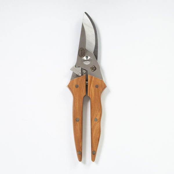 Pruning shears with olive wood handle