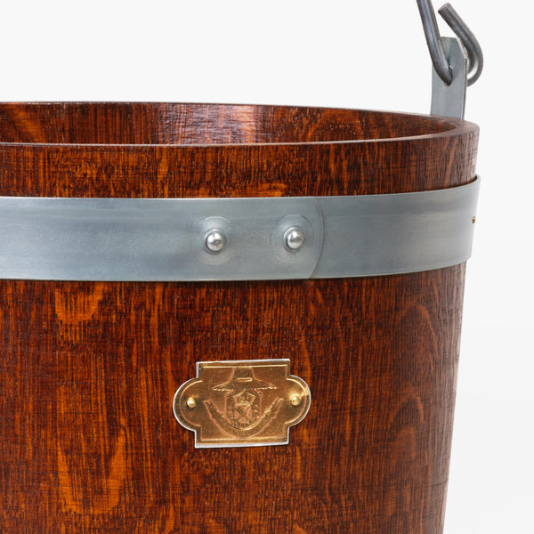 Oak wood bucket